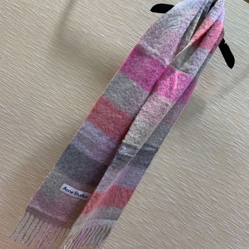 Acne Scarf